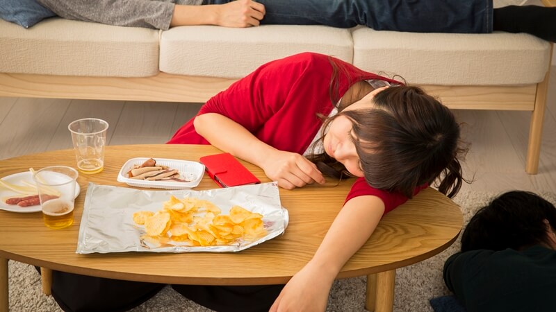 ご飯 を 食べる と 胃 が 痛く なる